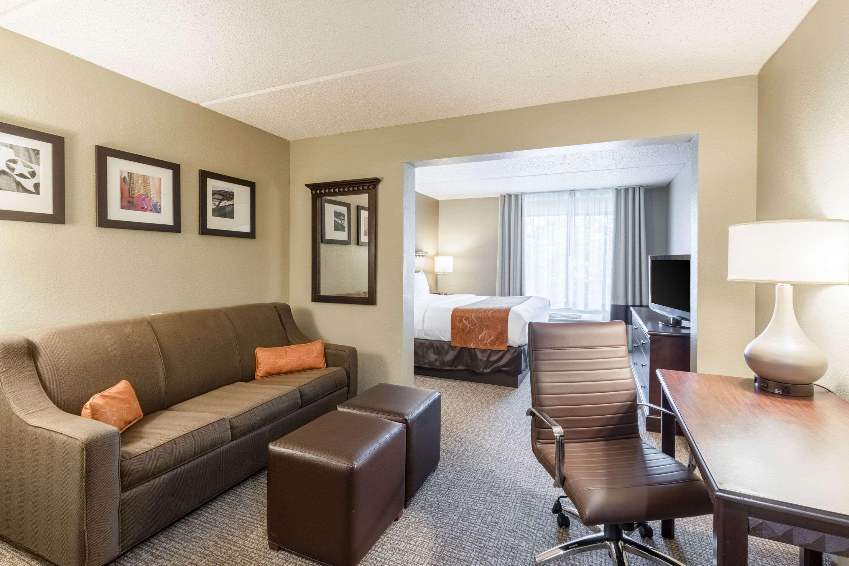 Comfort Suites Austin Airport Ngoại thất bức ảnh