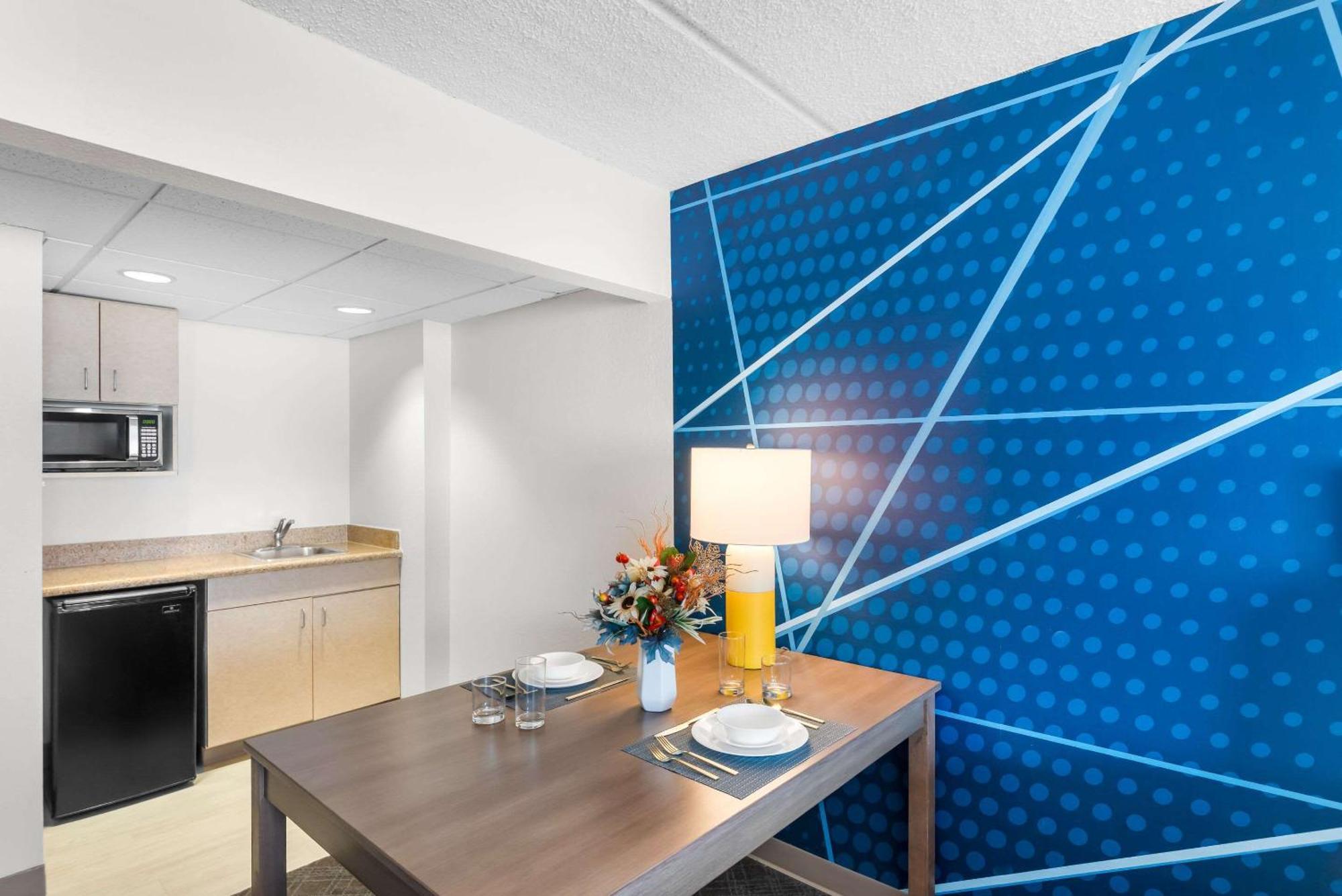 Comfort Suites Austin Airport Ngoại thất bức ảnh