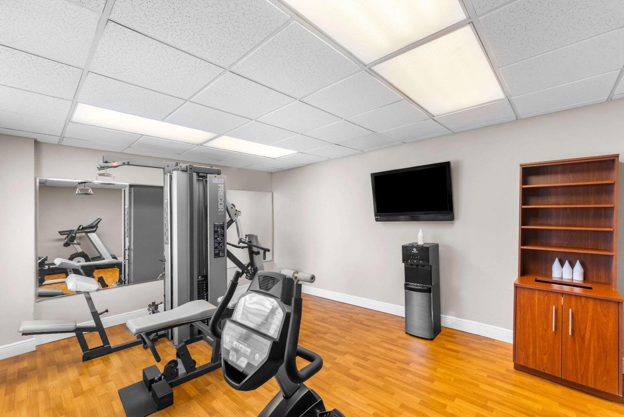 Comfort Suites Austin Airport Ngoại thất bức ảnh