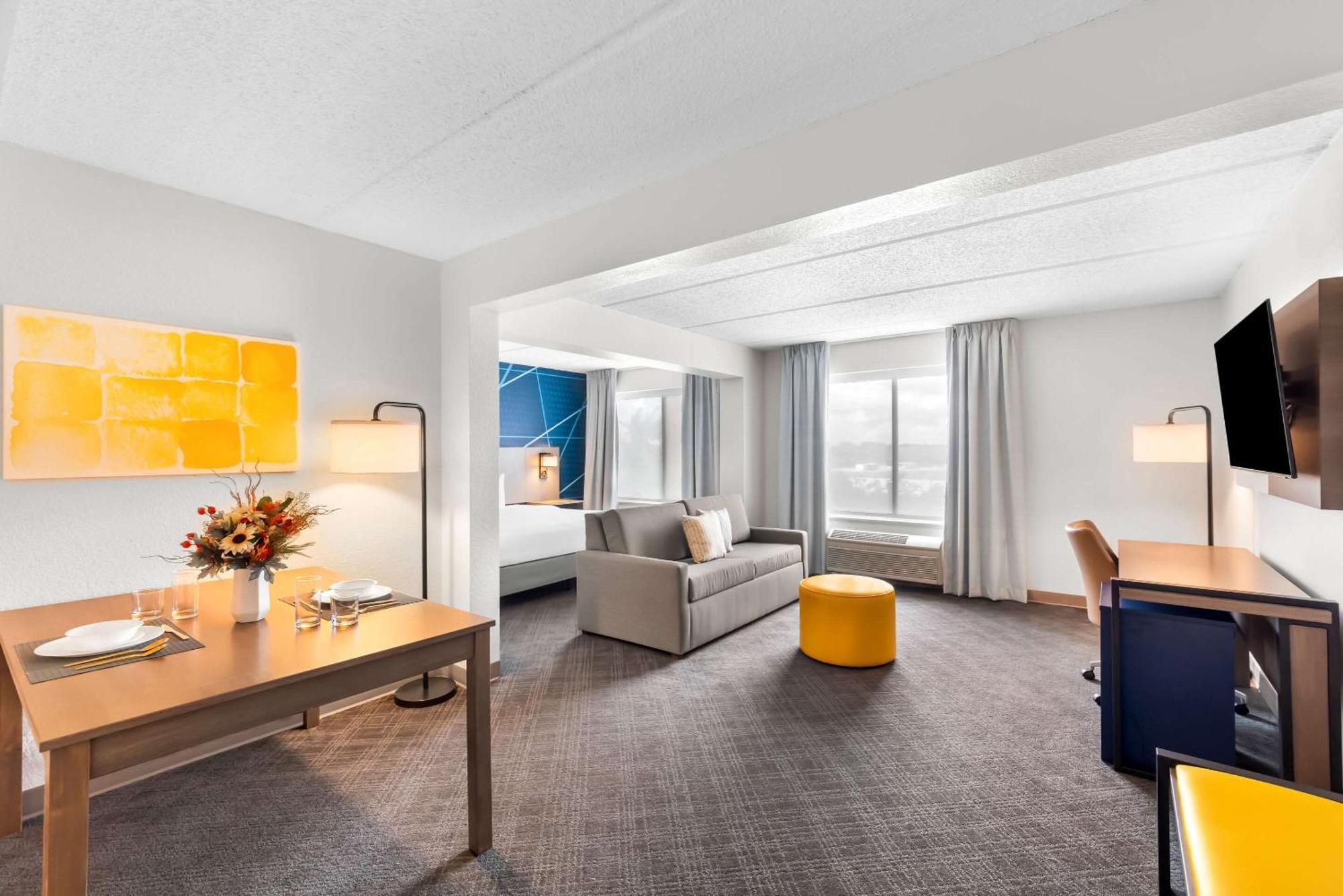 Comfort Suites Austin Airport Ngoại thất bức ảnh